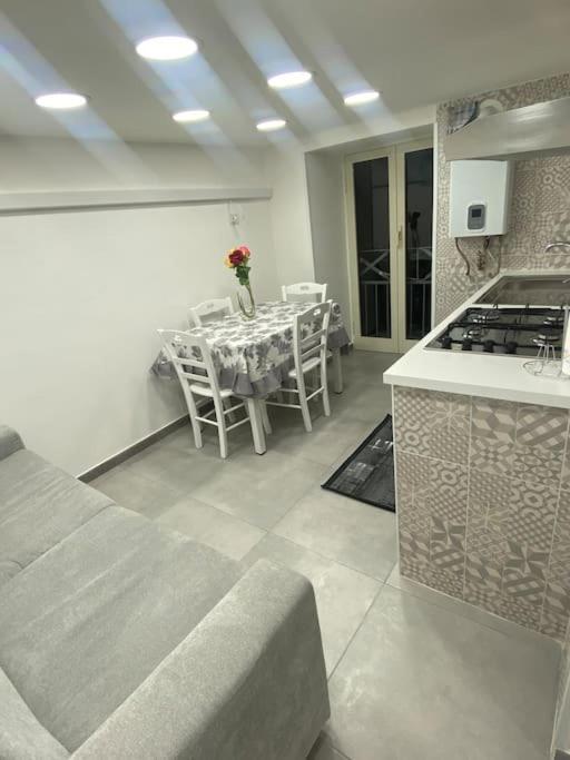 Villa Casa Regina à Naples Extérieur photo